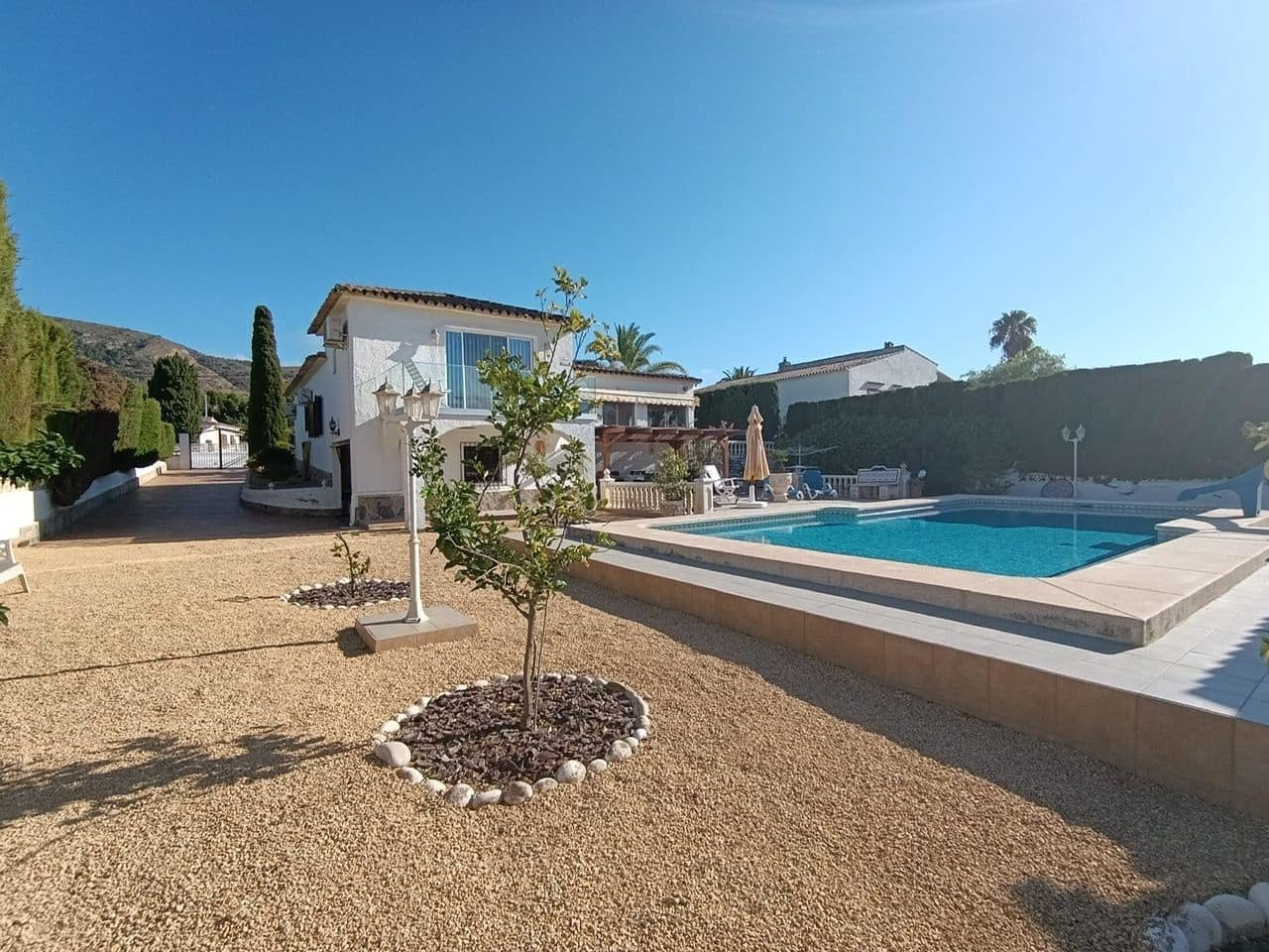 3 soveværelse Villa til salg i Albir med swimmingpool garage - € 775.000 (Ref: 9378728)
