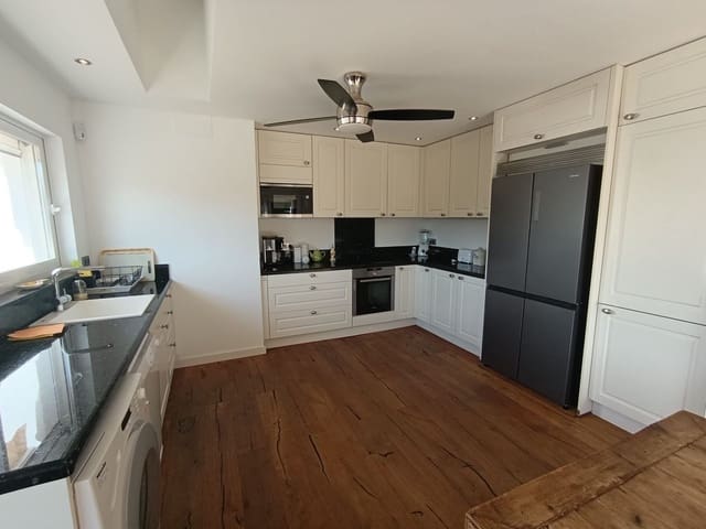 3 soveværelse Villa til salg i Albir, Alfaz del Pi / L'Alfàs del Pi med swimmingpool garage - € 775.000 (Ref: 9378728)