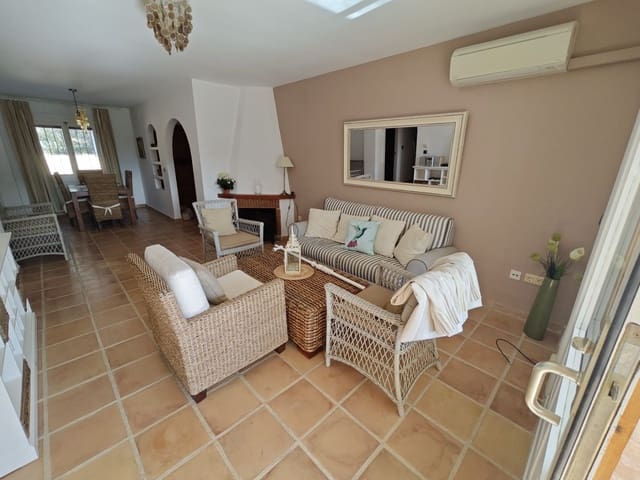 1 slaapkamer Appartement te koop in Altea met zwembad garage - € 245.000 (Ref: 9421880)