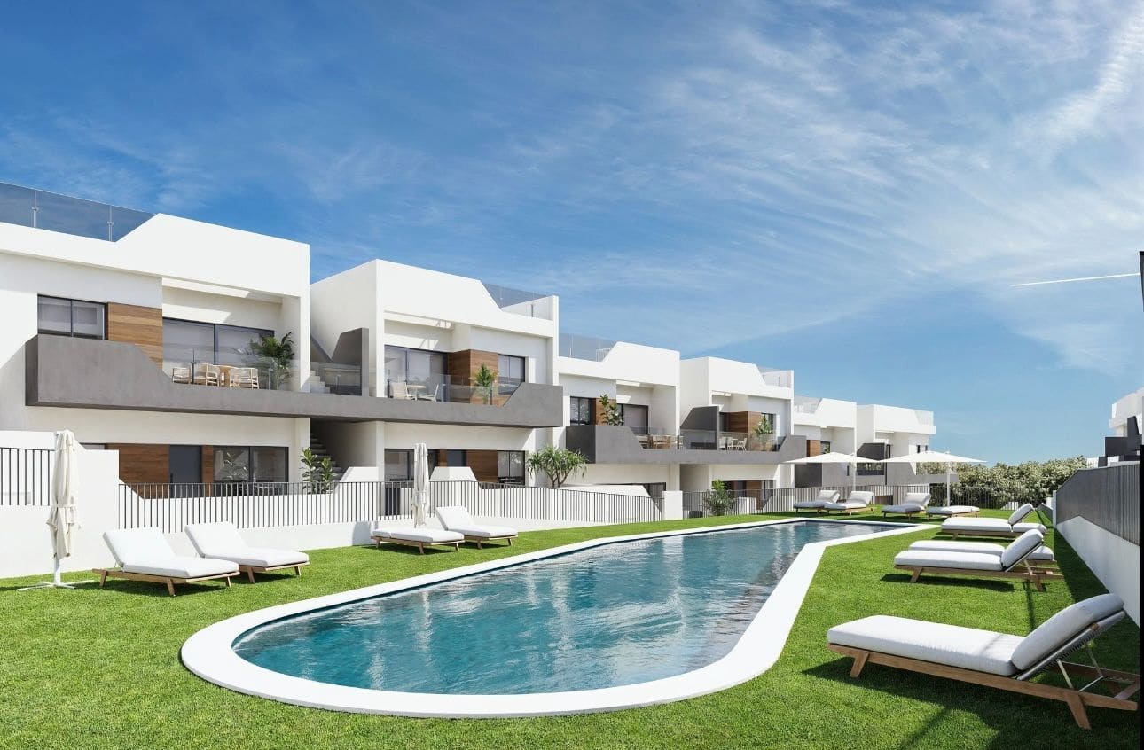 2 chambre Bungalow à vendre à San Miguel de Salinas avec piscine - 189 999 € (Ref: 9421884)