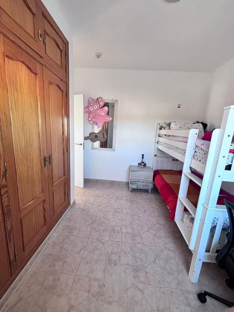 Apartamento de 2 habitaciones en Calpe / Calp en venta con piscina garaje - 240.000 € (Ref: 9430813)