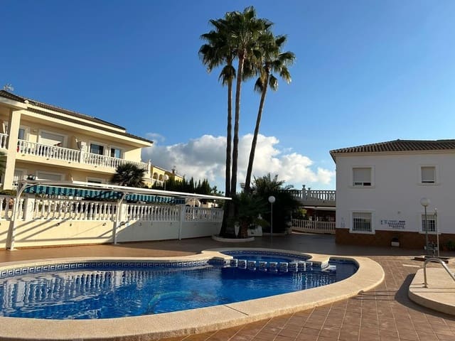 Apartamento de 2 habitaciones en Calpe / Calp en venta con piscina garaje - 240.000 € (Ref: 9430813)