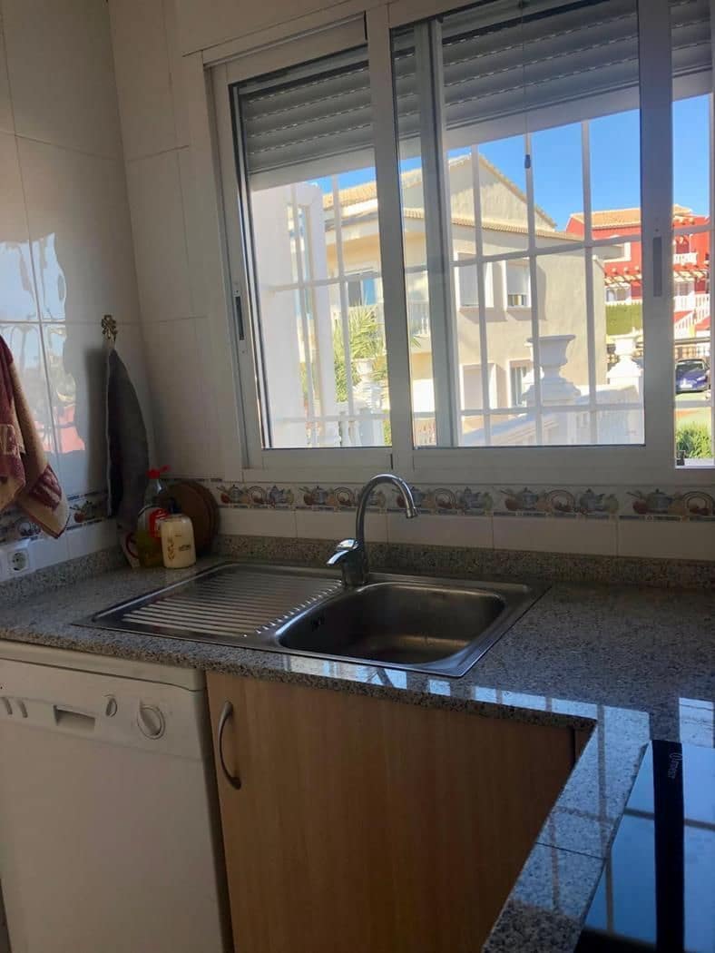 Apartamento de 2 habitaciones en Calpe / Calp en venta con piscina garaje - 240.000 € (Ref: 9430813)