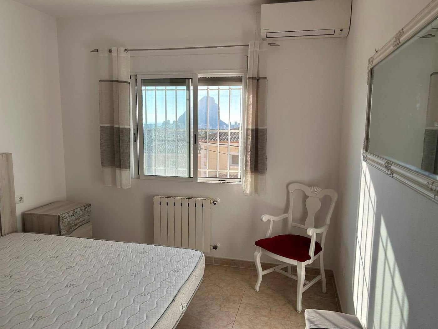 Apartamento de 2 habitaciones en Calpe / Calp en venta con piscina garaje - 240.000 € (Ref: 9430813)