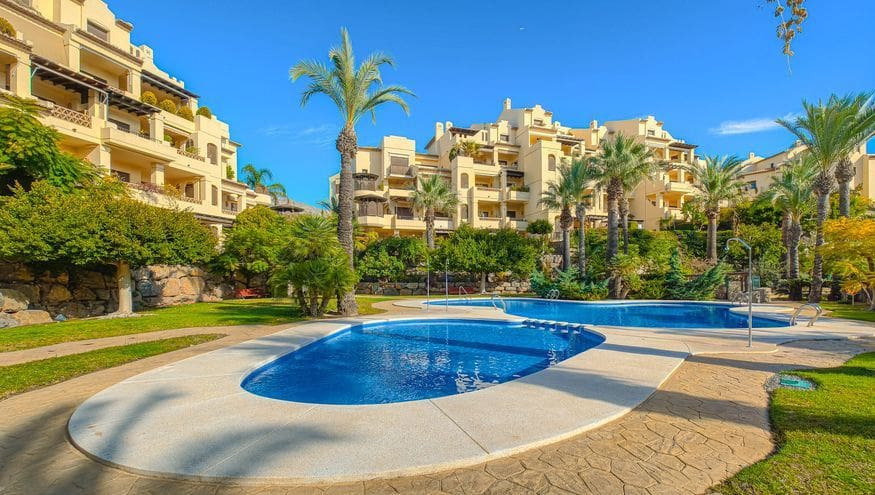 3 bedroom Apartment for sale in Altea with pool garage - € 695,000 (Ref: 9439489)