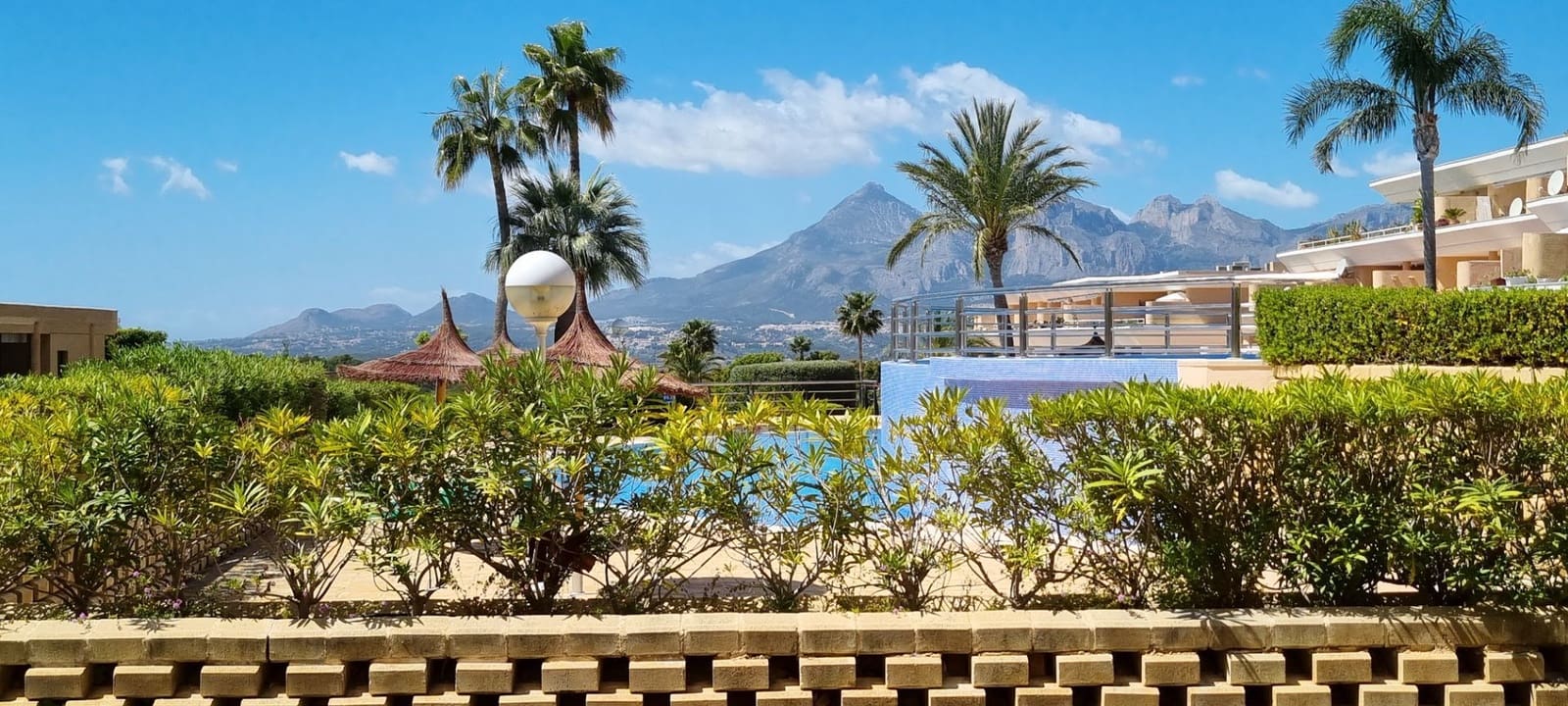 2 soveværelse Lejlighed til salg i Altea med swimmingpool garage - € 329.000 (Ref: 9439490)