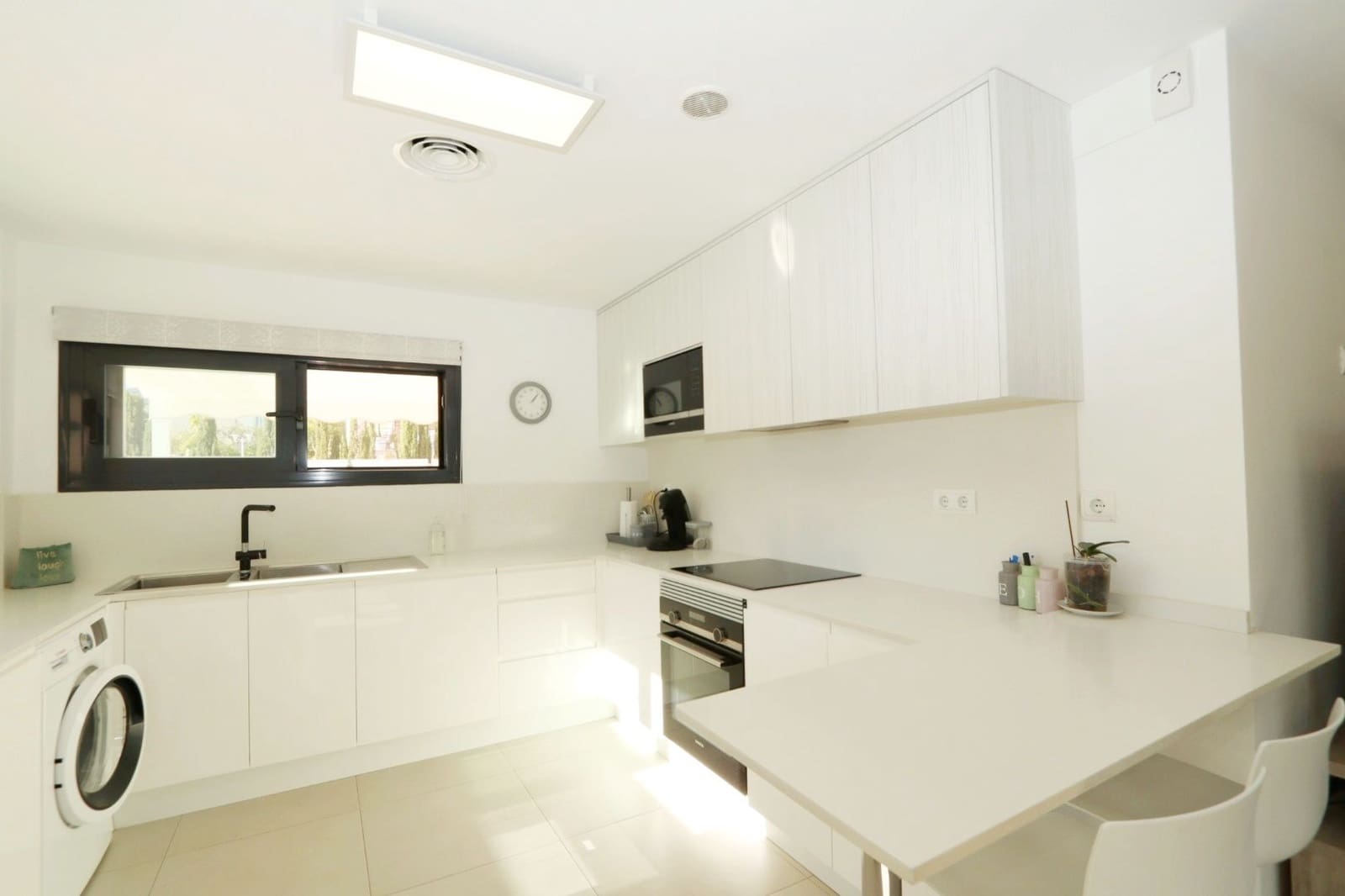 Chalet de 3 habitaciones en La Nucia en venta con piscina garaje - 585.000 € (Ref: 9451642)