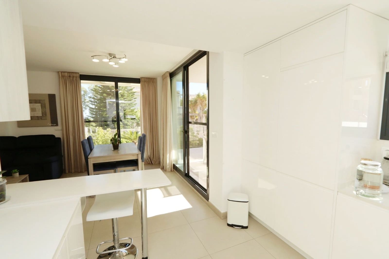 Chalet de 3 habitaciones en La Nucia en venta con piscina garaje - 585.000 € (Ref: 9451642)