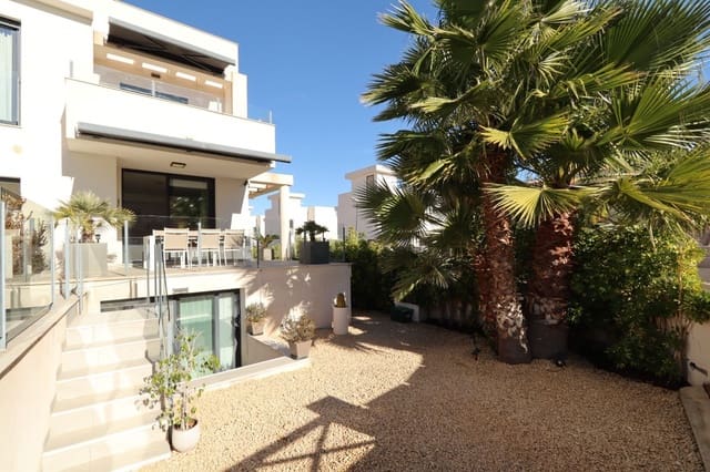 Chalet de 3 habitaciones en La Nucia en venta con piscina garaje - 585.000 € (Ref: 9451642)