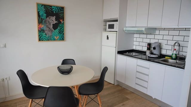 Studio til salg i Benidorm med swimmingpool garage - € 169.900 (Ref: 9543055)