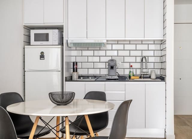 Studio til salg i Benidorm med swimmingpool garage - € 169.900 (Ref: 9543055)