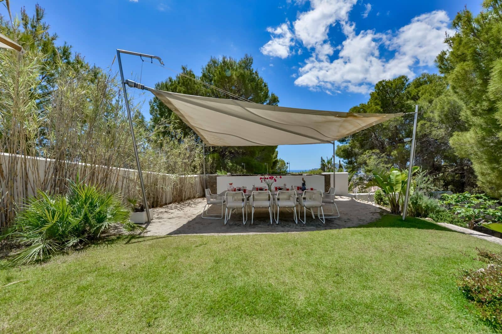 5 makuuhuone Huvila myytävänä paikassa Altea mukana uima-altaan 
autotalli - 4 950 000 € (Ref: 9560913)