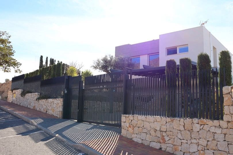 3 chambre Villa/Maison à vendre à Finestrat avec piscine garage - 1 100 000 € (Ref: 9568030)