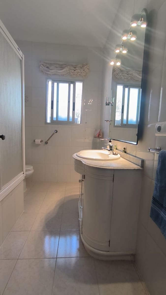 3 bedroom Villa for sale in Callosa d'En Sarria with pool garage - € 359,000 (Ref: 9610815)