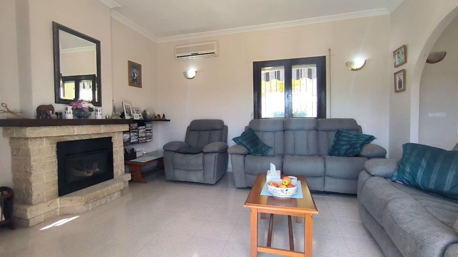 3 bedroom Villa for sale in Callosa d'En Sarria with pool garage - € 359,000 (Ref: 9610815)