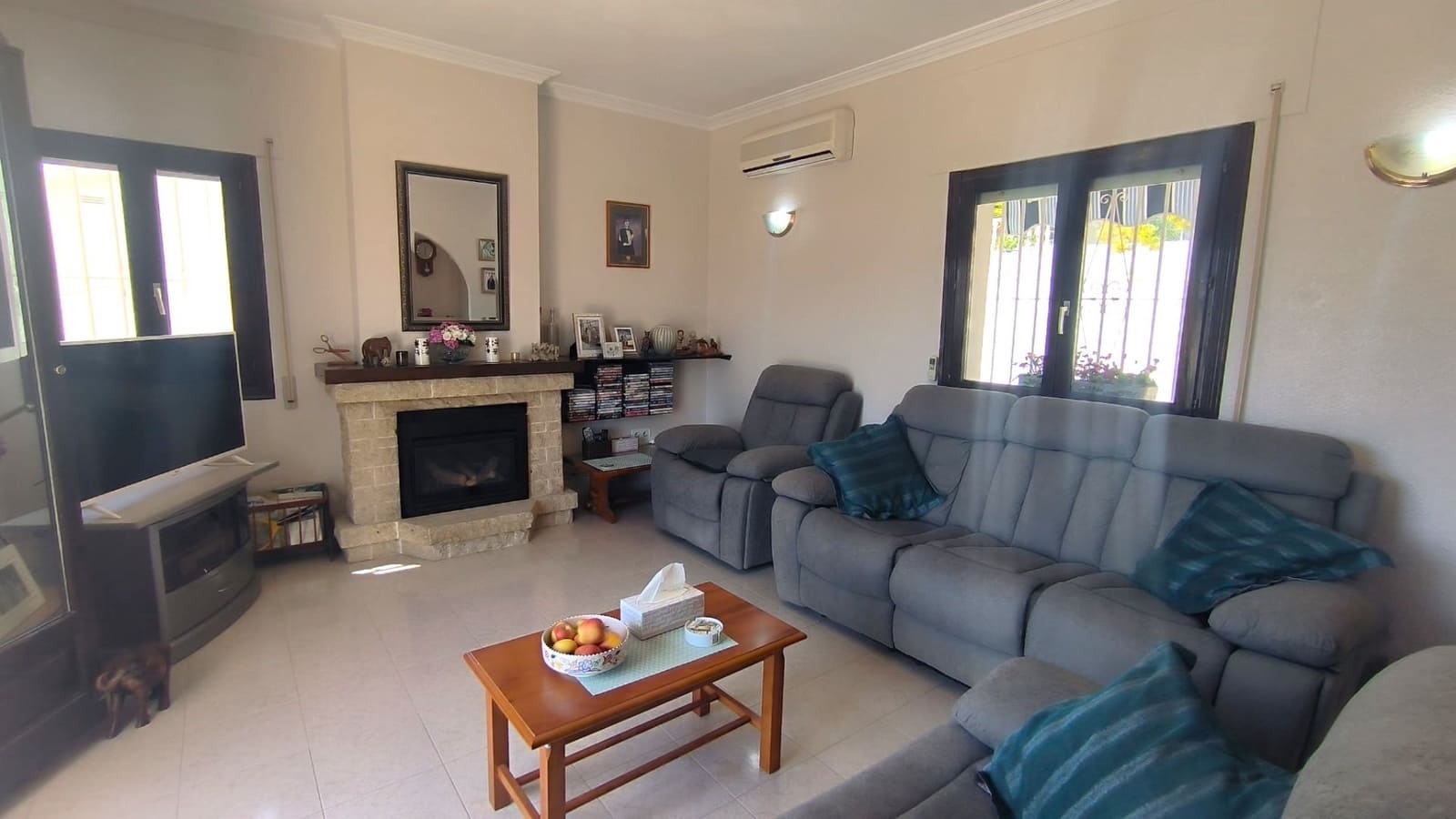 3 bedroom Villa for sale in Callosa d'En Sarria with pool garage - € 359,000 (Ref: 9610815)