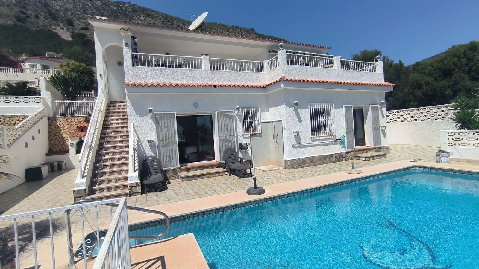 3 bedroom Villa for sale in Callosa d'En Sarria with pool garage - € 359,000 (Ref: 9610815)