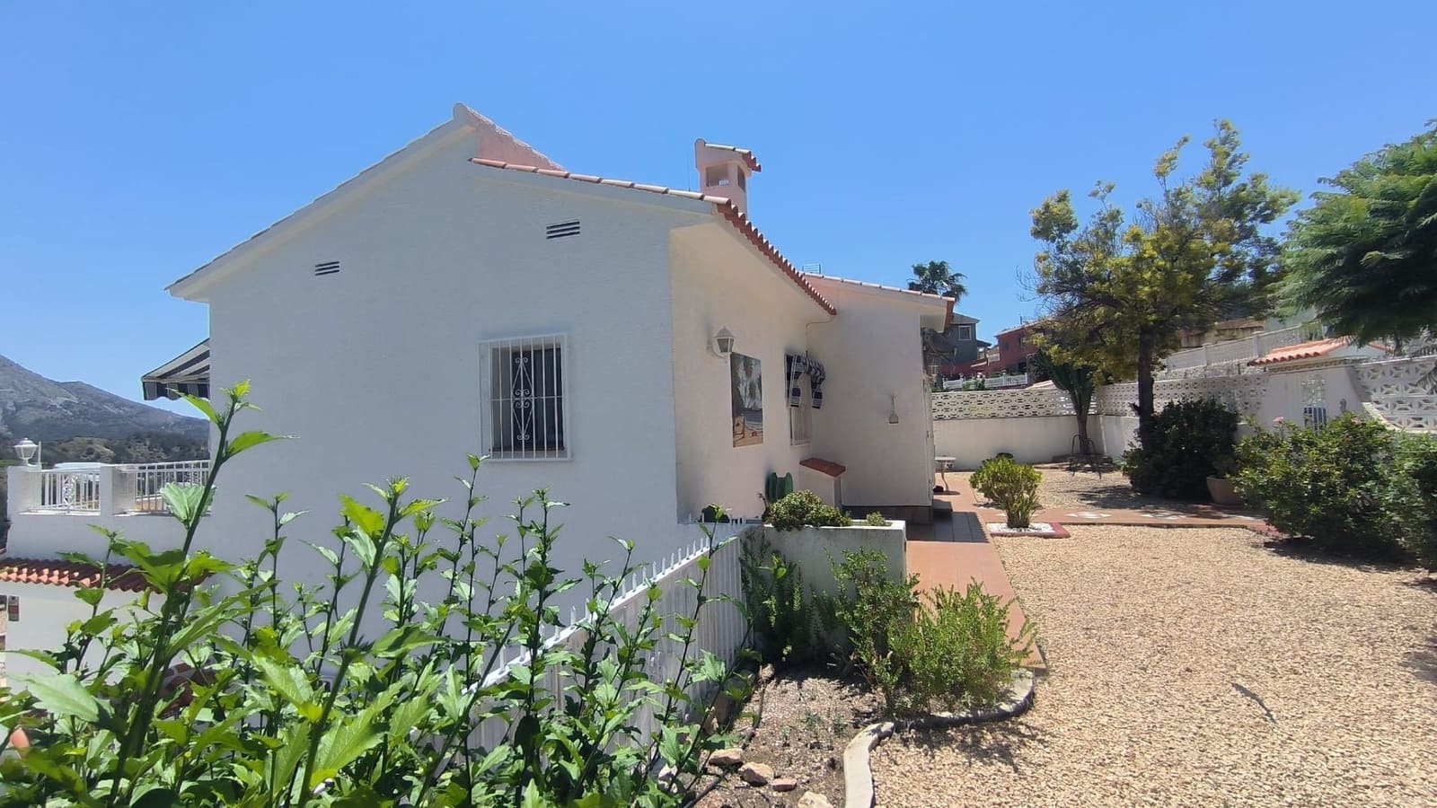 3 bedroom Villa for sale in Callosa d'En Sarria with pool garage - € 359,000 (Ref: 9610815)