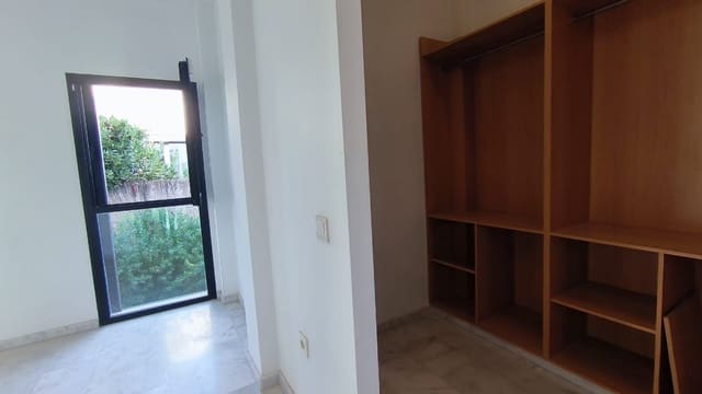 Chalet de 3 habitaciones en Polop en venta con piscina garaje - 435.000 € (Ref: 9610816)