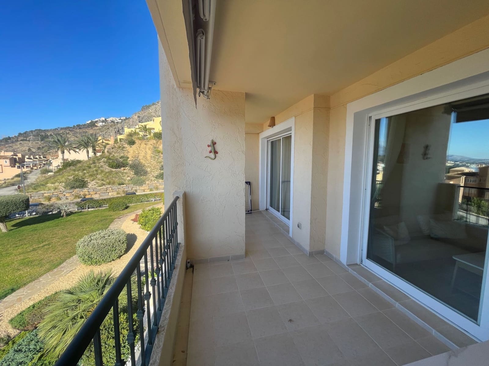 2 makuuhuone Huoneisto myytävänä paikassa Altea mukana uima-altaan 
autotalli - 360 000 € (Ref: 9669943)