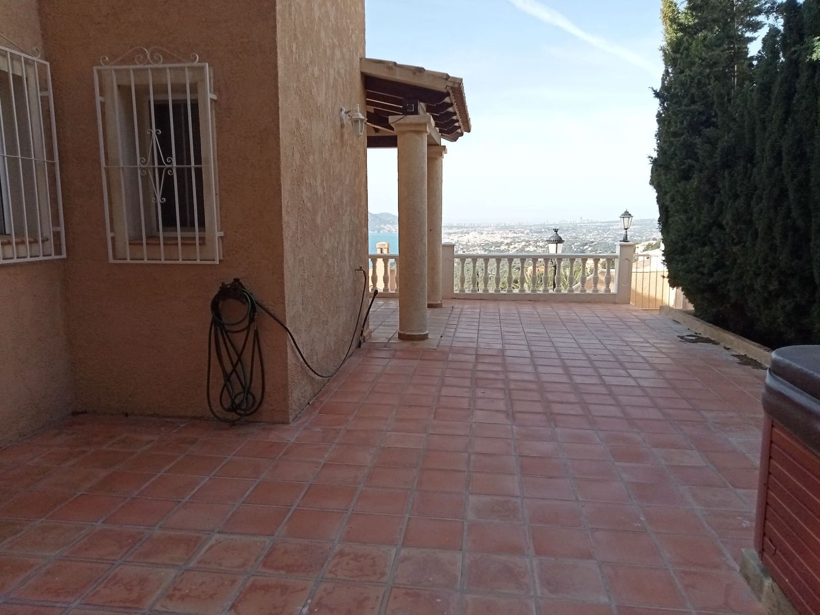 3 bedroom Villa for sale in Altea with pool garage - € 450,000 (Ref: 9731665)