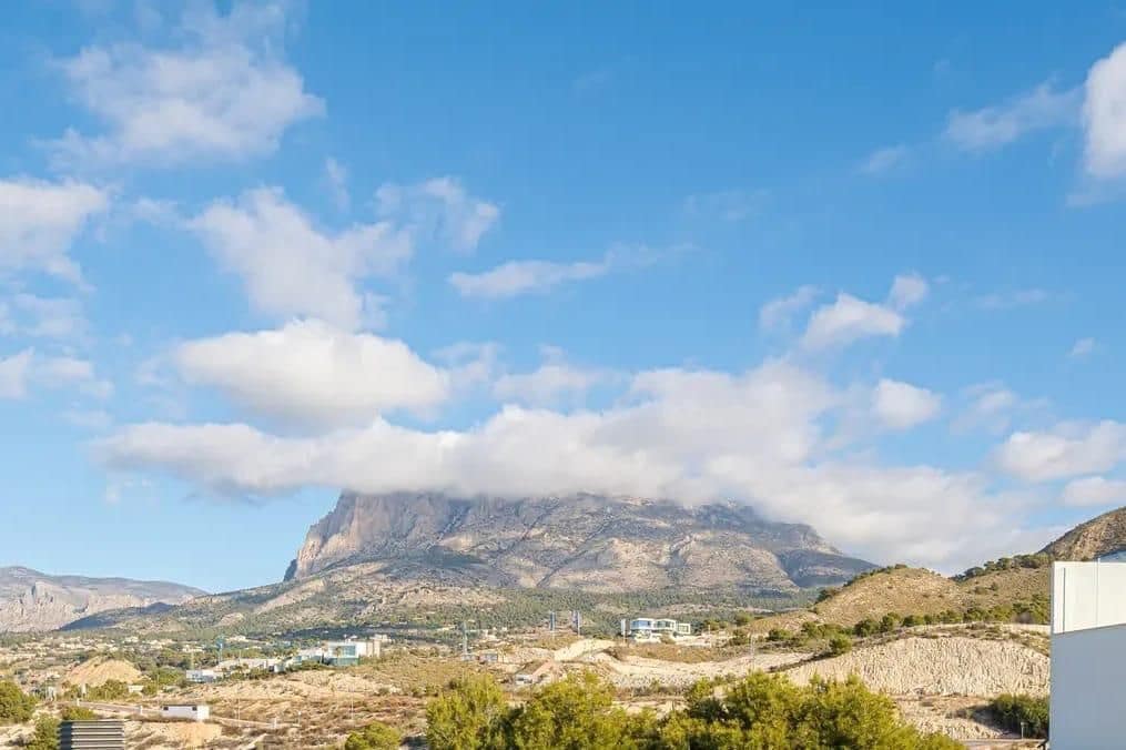 4 slaapkamer Villa te koop in Finestrat met zwembad garage - € 675.000 (Ref: 9737973)