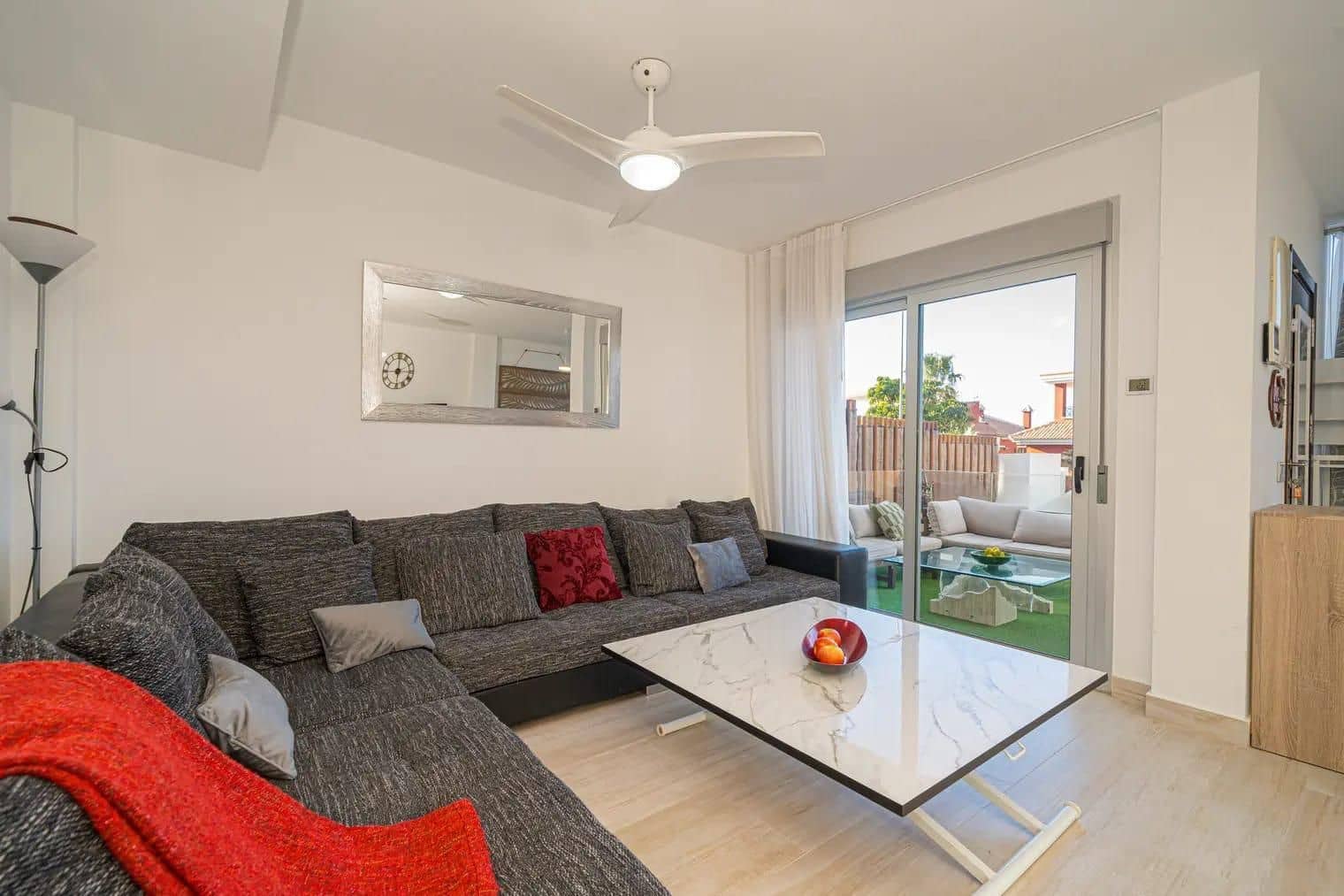 4 slaapkamer Villa te koop in Finestrat met zwembad garage - € 675.000 (Ref: 9737973)