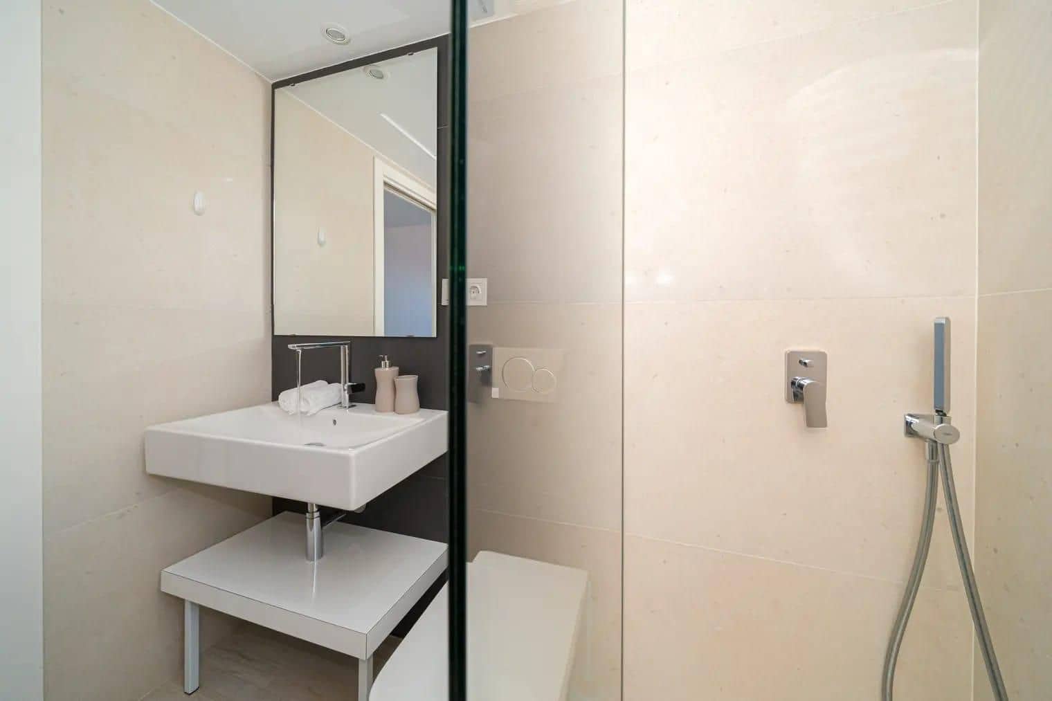 4 slaapkamer Villa te koop in Finestrat met zwembad garage - € 675.000 (Ref: 9737973)