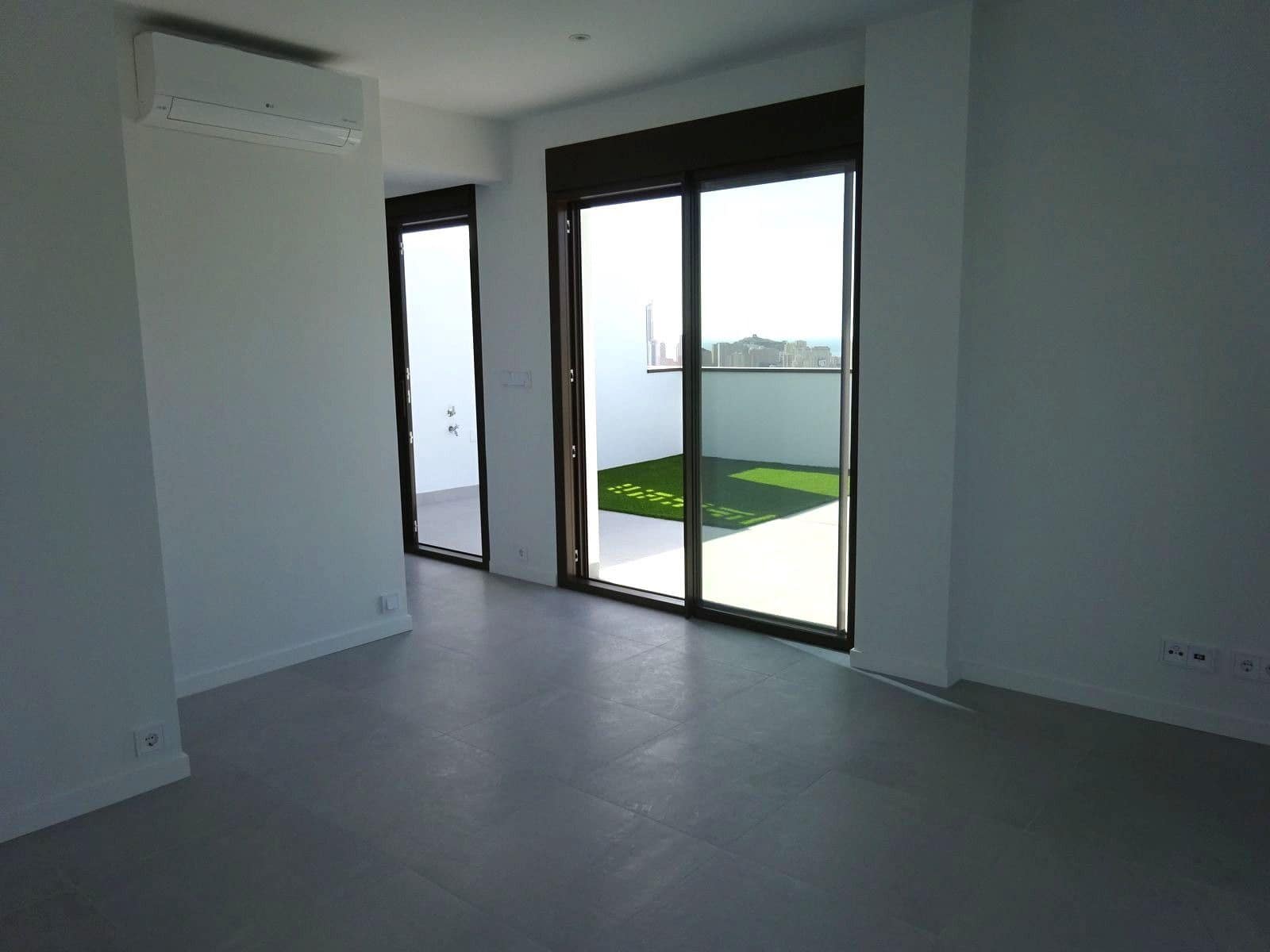 4 slaapkamer Appartement te koop in Finestrat met zwembad garage - € 725.000 (Ref: 9811214)