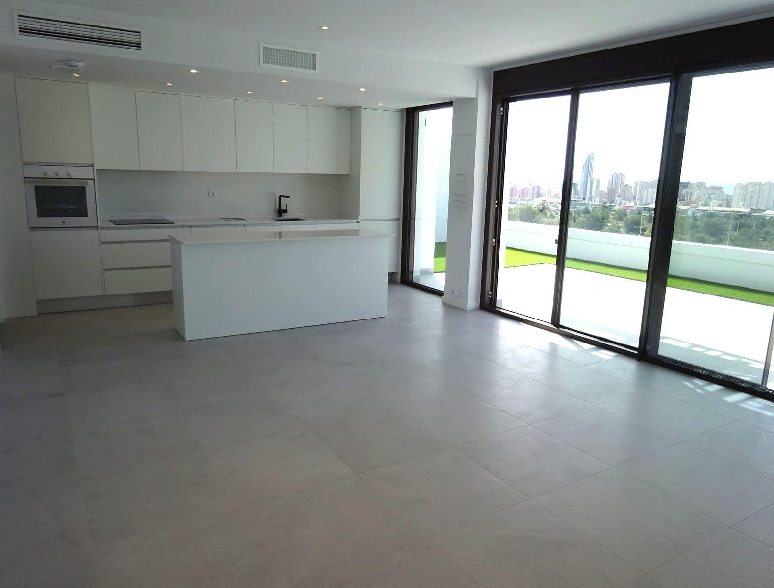4 slaapkamer Appartement te koop in Finestrat met zwembad garage - € 725.000 (Ref: 9811214)