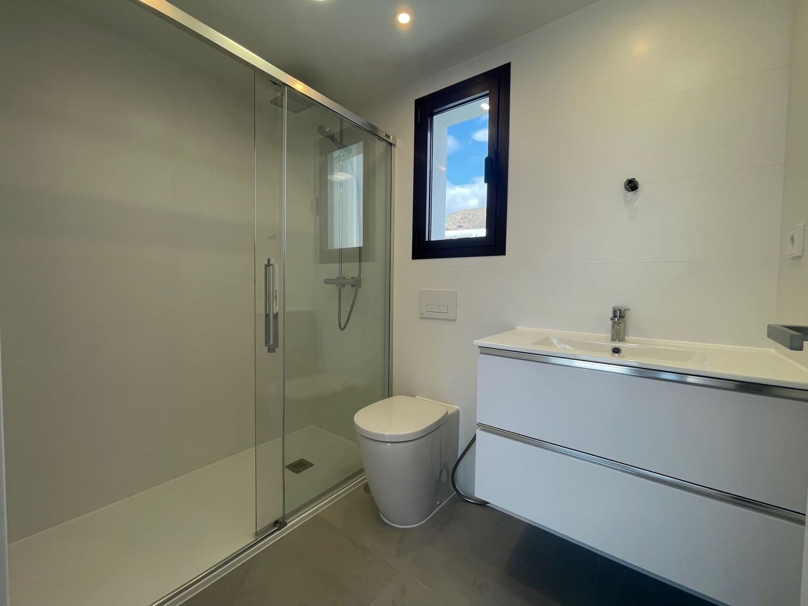 4 quarto Apartamento para venda em Finestrat com piscina garagem - 725 000 € (Ref: 9811214)