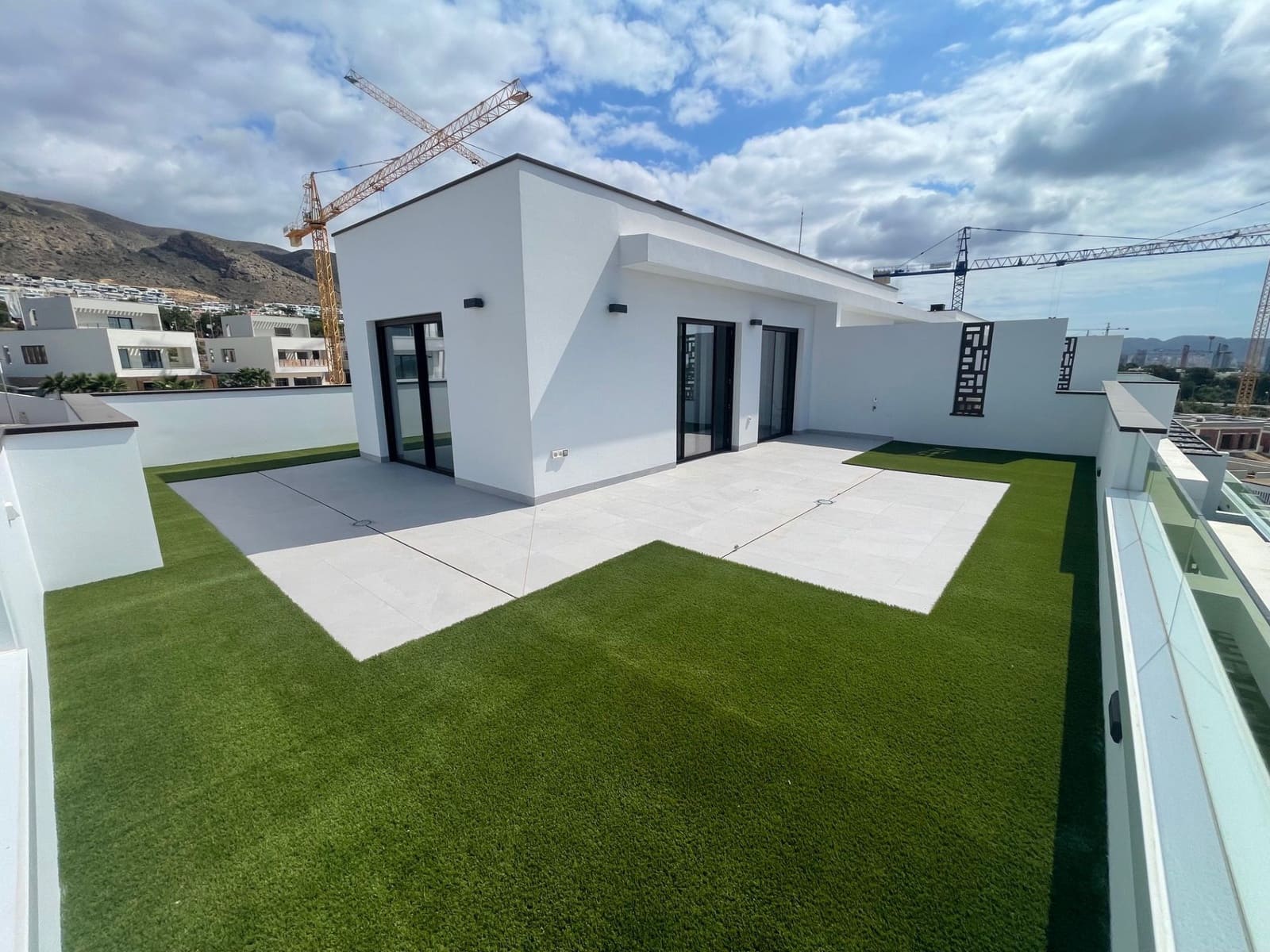 4 quarto Apartamento para venda em Finestrat com piscina garagem - 725 000 € (Ref: 9811214)