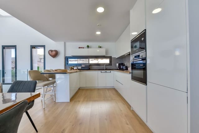 5 sypialnia Willa na sprzedaż w Finestrat z basenem garażem - 1 390 000 € (Ref: 9859073)
