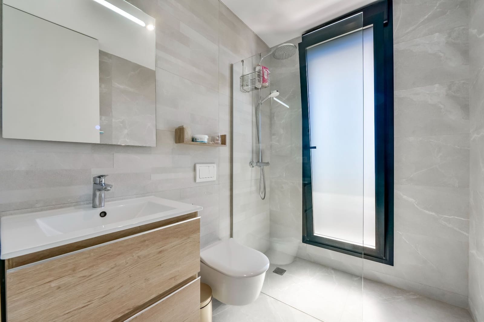 5 sypialnia Willa na sprzedaż w Finestrat z basenem garażem - 1 390 000 € (Ref: 9859073)