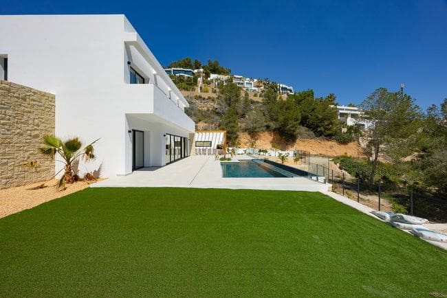 4 sovrum Villa till salu i Calpe / Calp med pool garage - 1 700 000 € (Ref: 9866463)