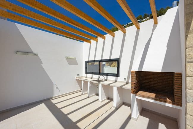 4 sovrum Villa till salu i Calpe / Calp med pool garage - 1 700 000 € (Ref: 9866463)
