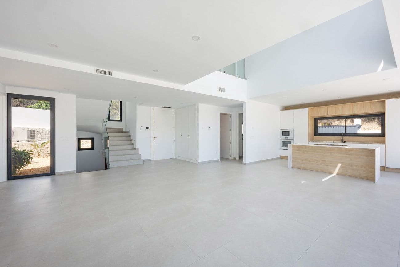 4 sovrum Villa till salu i Calpe / Calp med pool garage - 1 700 000 € (Ref: 9866463)