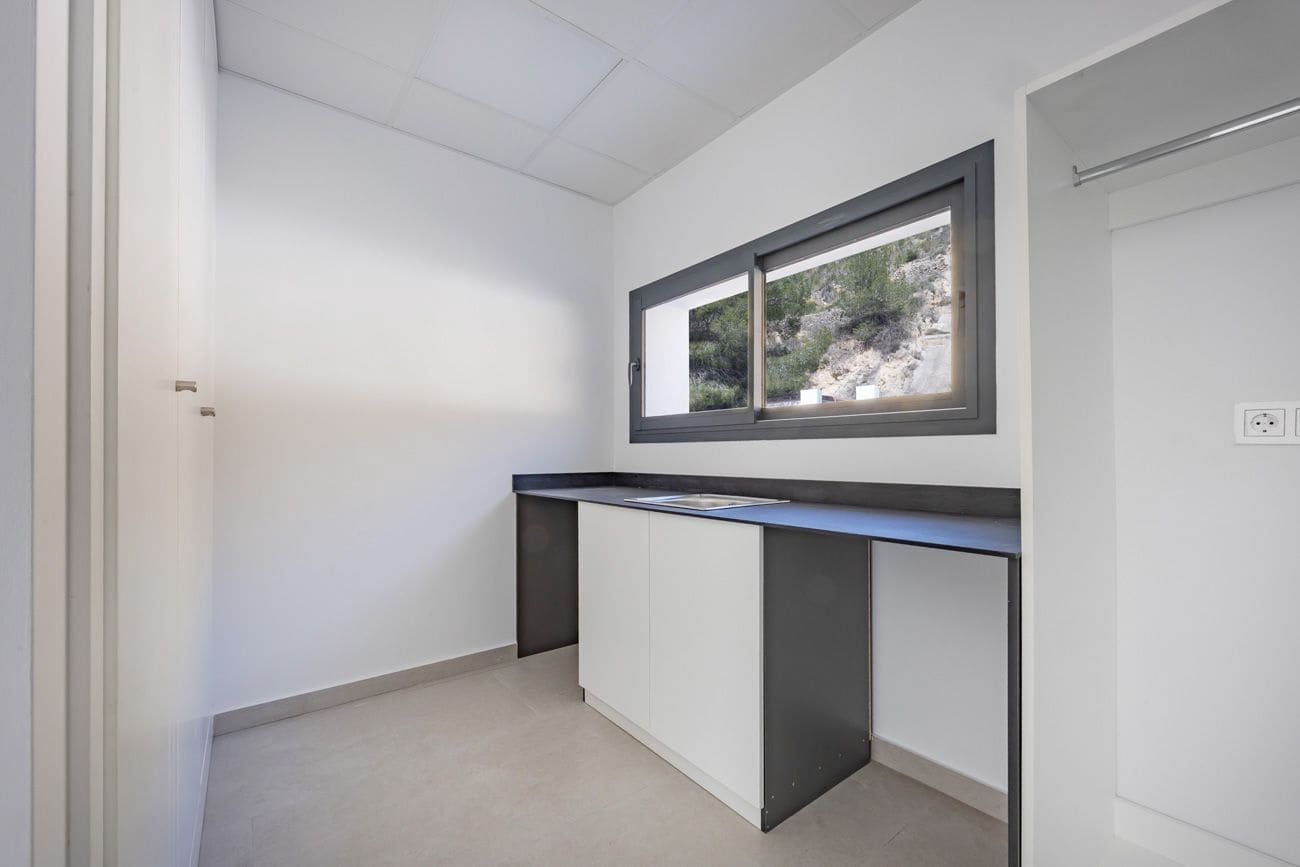 4 sovrum Villa till salu i Calpe / Calp med pool garage - 1 700 000 € (Ref: 9866463)