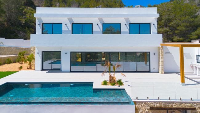 4 sovrum Villa till salu i Calpe / Calp med pool garage - 1 700 000 € (Ref: 9866463)