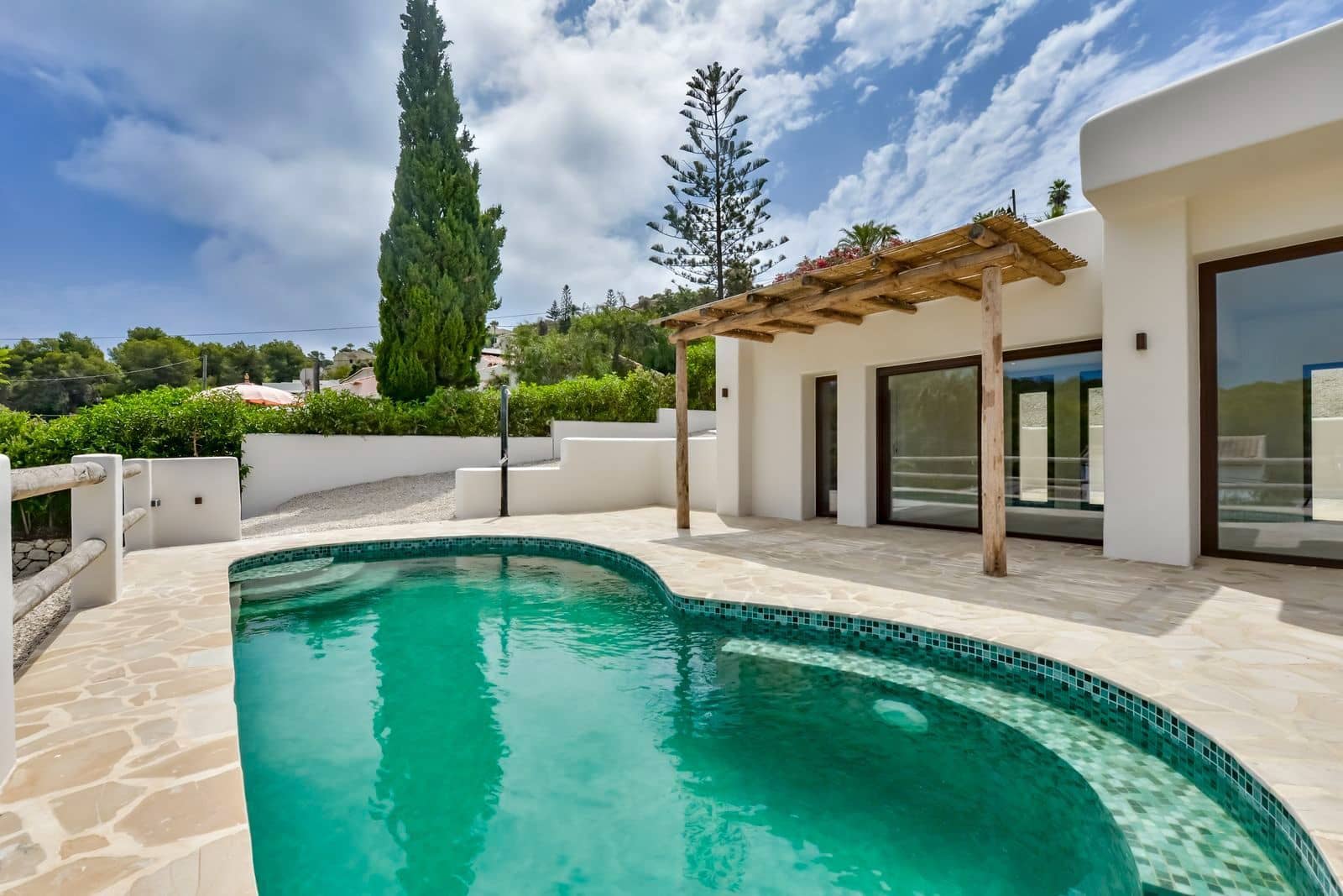 3 chambre Villa/Maison à vendre à Javea / Xabia avec piscine garage - 865 000 € (Ref: 9889727)