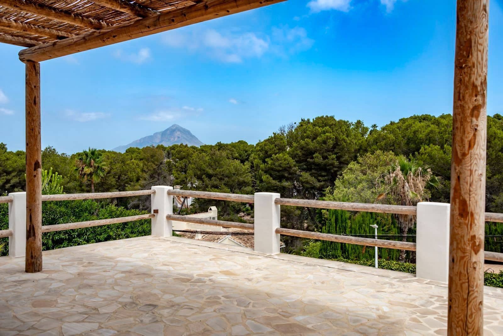 3 chambre Villa/Maison à vendre à Javea / Xabia avec piscine garage - 865 000 € (Ref: 9889727)