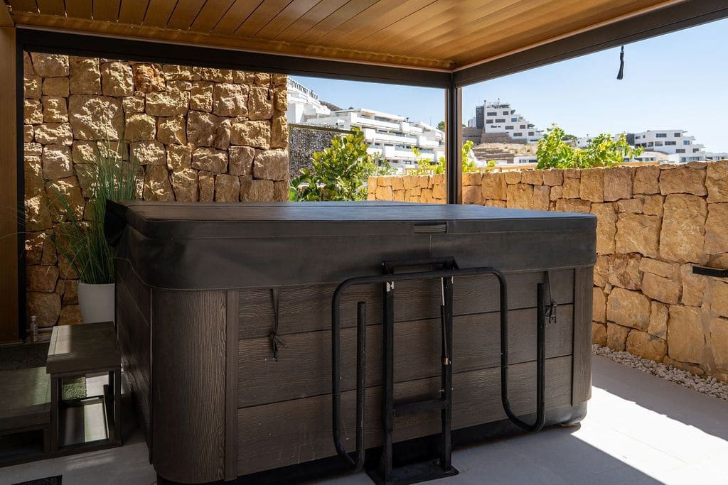 4 slaapkamer Villa te koop in Finestrat met zwembad garage - € 1.749.000 (Ref: 9990198)