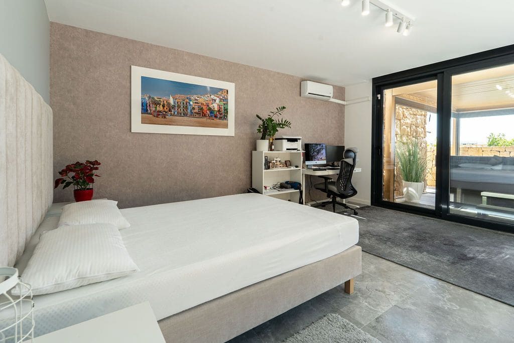 4 slaapkamer Villa te koop in Finestrat met zwembad garage - € 1.749.000 (Ref: 9990198)