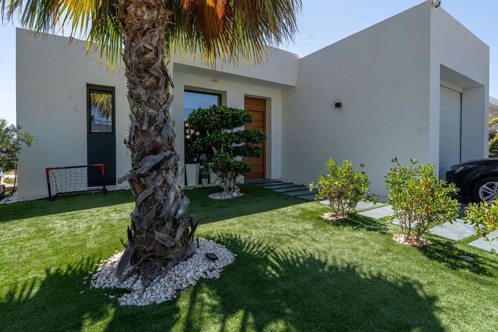 4 slaapkamer Villa te koop in Finestrat met zwembad garage - € 1.749.000 (Ref: 9990198)