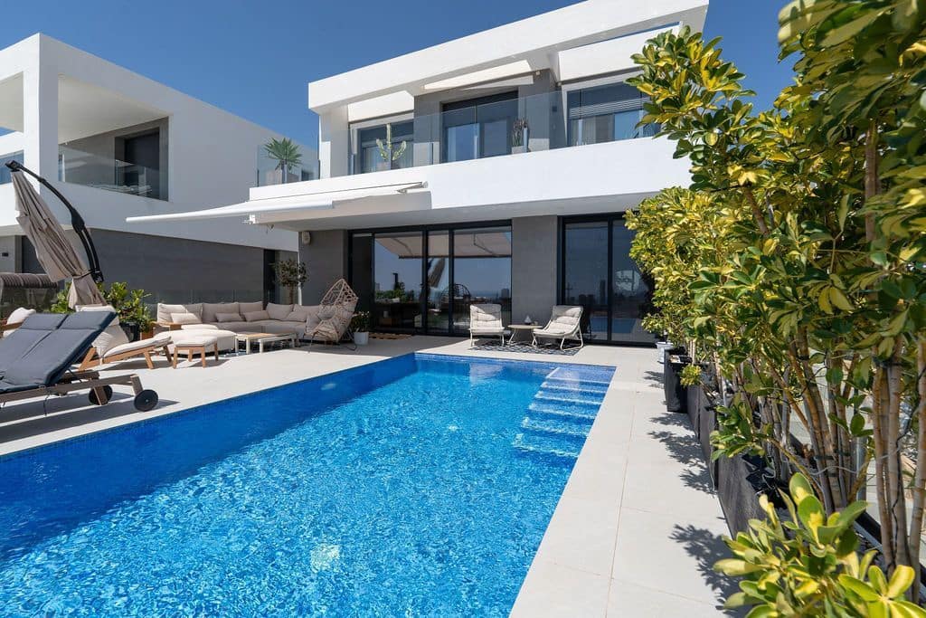 4 slaapkamer Villa te koop in Finestrat met zwembad garage - € 1.749.000 (Ref: 9990198)