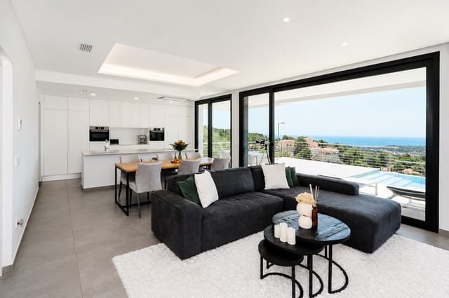 Chalet de 4 habitaciones en Altea en venta con piscina garaje - 1.445.000 € (Ref: 9996608)