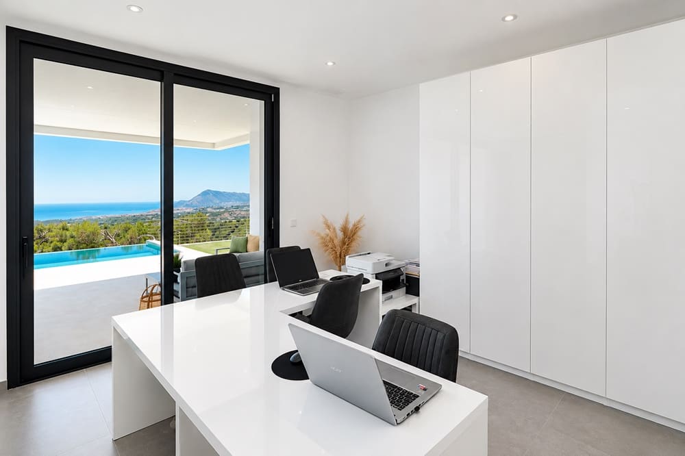 Chalet de 4 habitaciones en Altea en venta con piscina garaje - 1.445.000 € (Ref: 9996608)