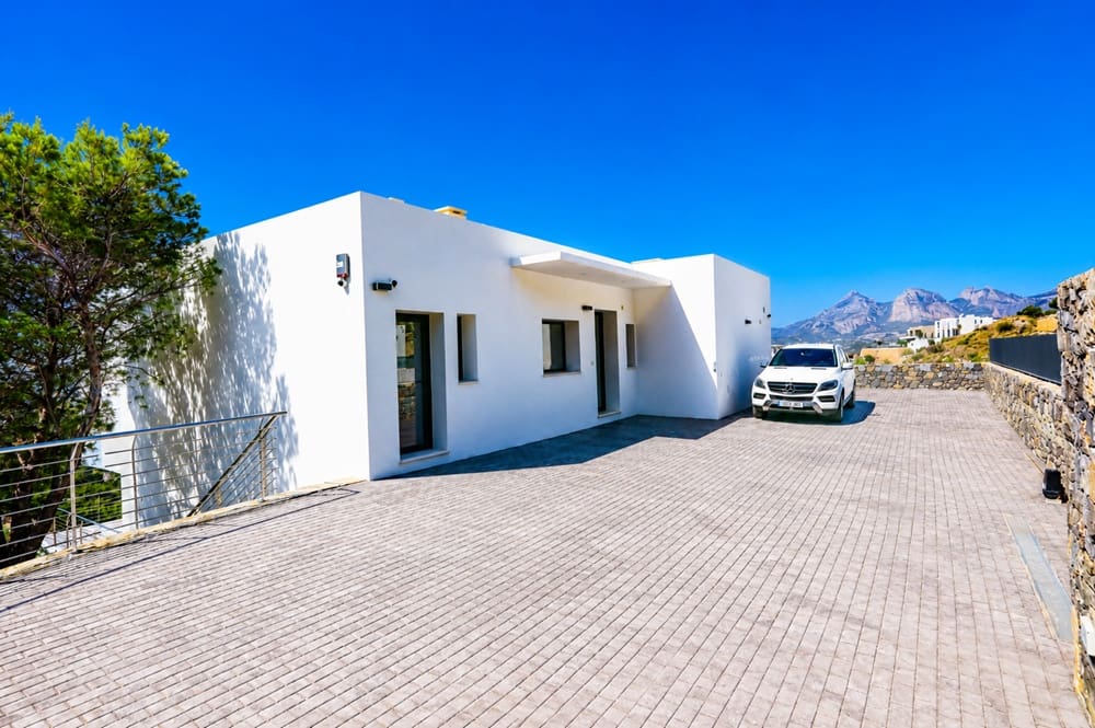 Chalet de 4 habitaciones en Altea en venta con piscina garaje - 1.445.000 € (Ref: 9996608)