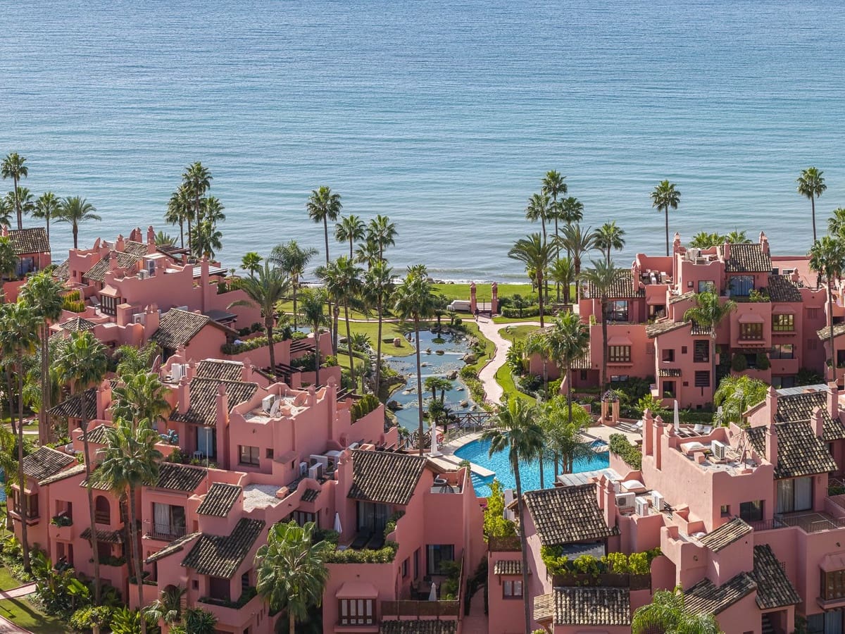 3 slaapkamer Appartement te koop in Estepona met zwembad garage - € 2.695.000 (Ref: 10019999)
