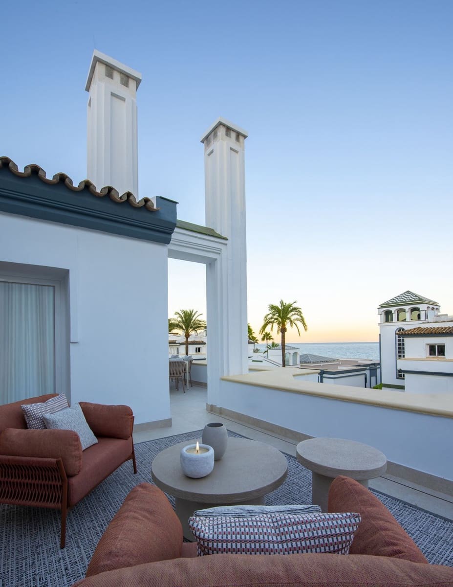 3 chambre Penthouse à vendre à New Golden Mile avec piscine - 2 495 000 € (Ref: 10033203)
